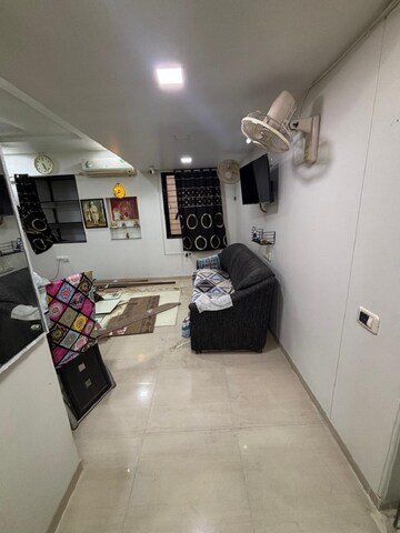 Living Room in 2.5 BHK Apartment at Khar West – for Rent