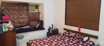 Bedroom in 3 BHK Apartment at Bandra West – for Rent
