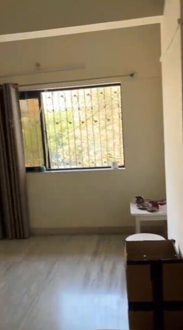 Room in 2 BHK Apartment at Dadar West – for Rent