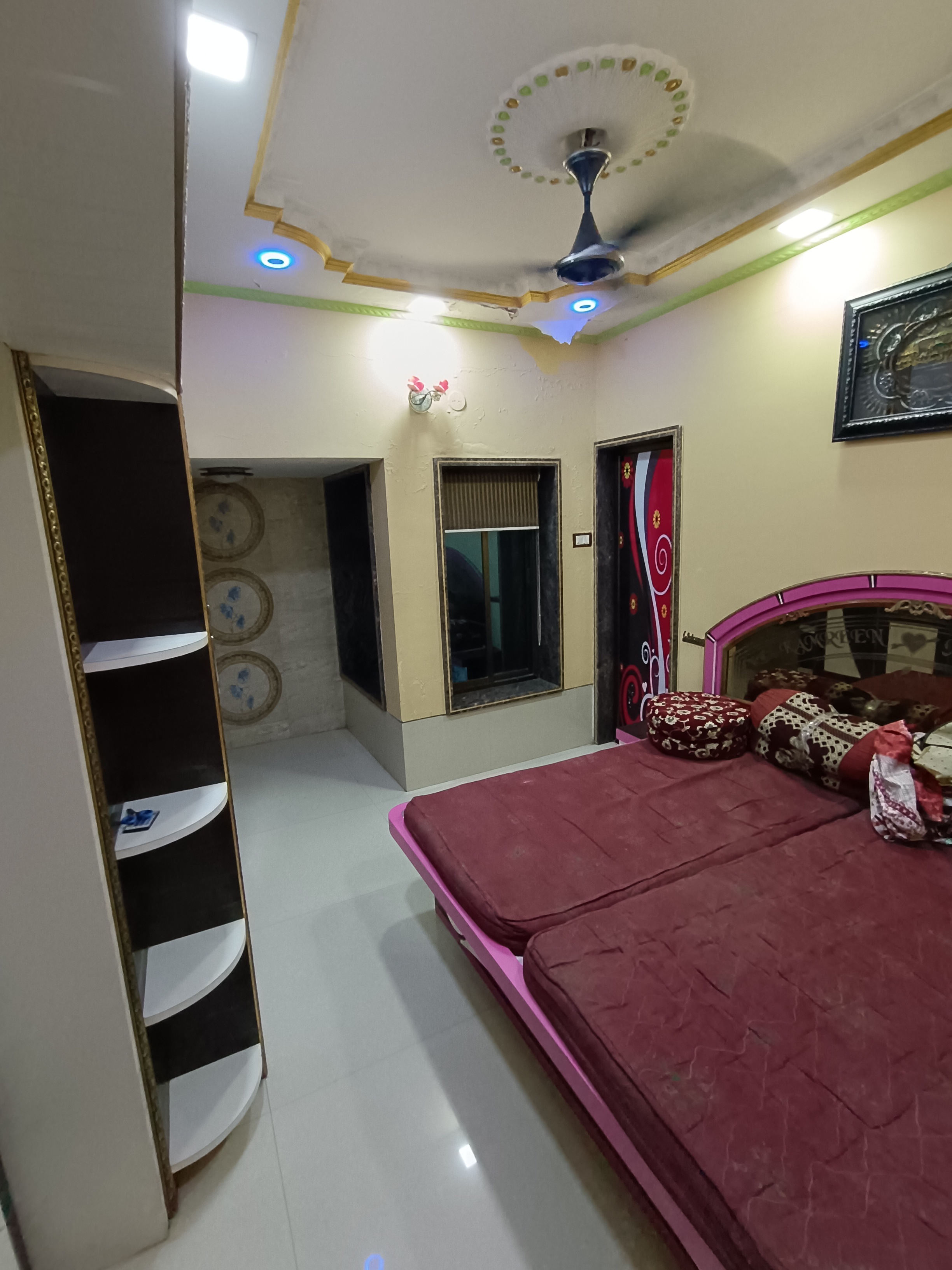 3 BHK + Pooja Room,Servant Room 1800 Sq.Ft. Apartment in Platinum Venecia