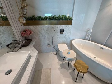 Bathroom in 4 BHK Apartment at Lokhandwala Minerva Mahalaxmi, Mahalaxmi – for Sale