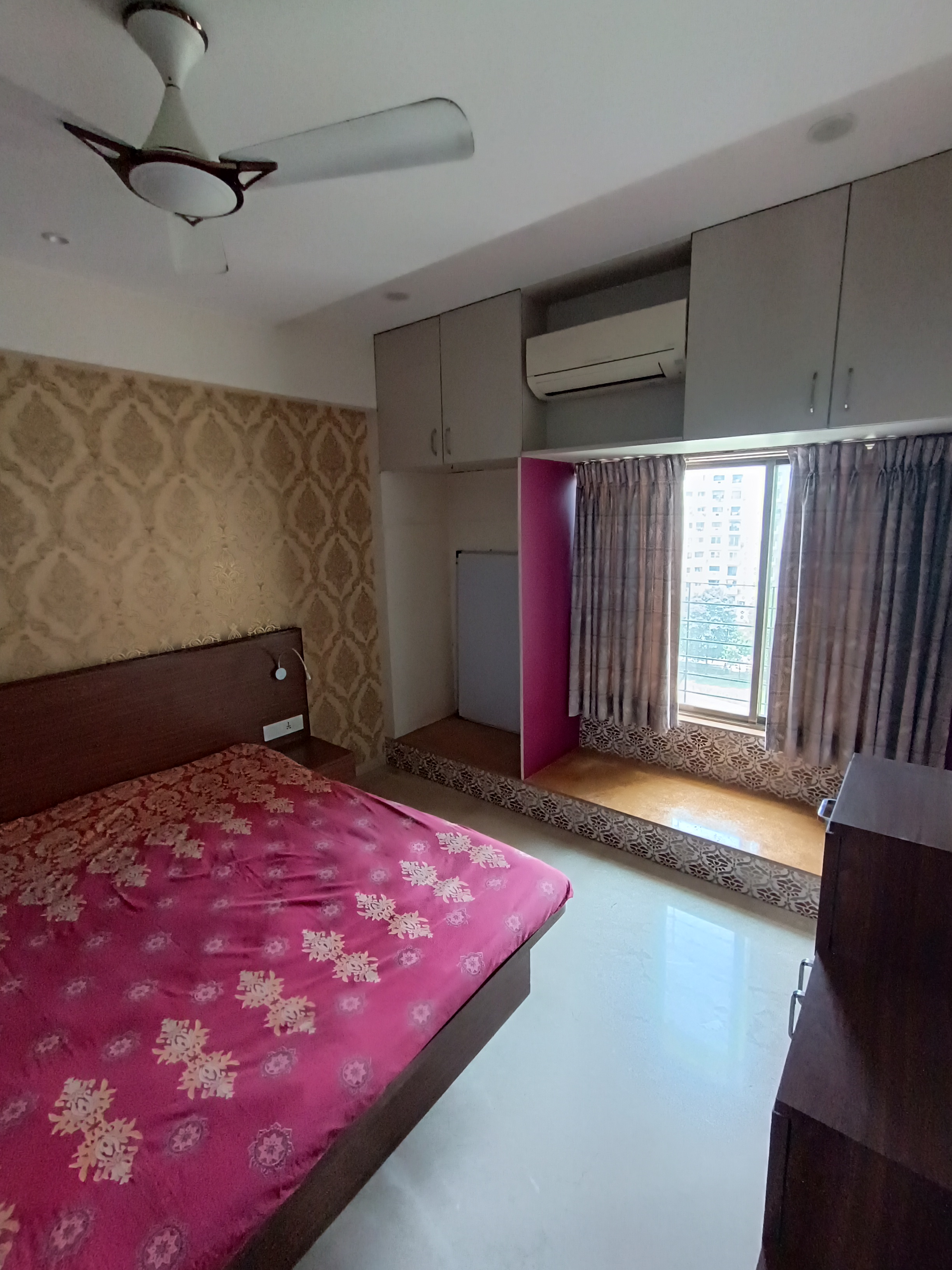 3 BHK Apartment For Rent in NRI Complex Phase 2