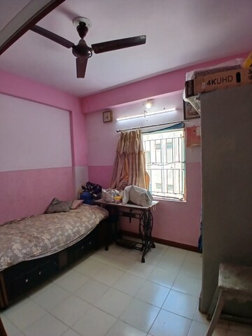 Bedroom in 3 BHK Apartment at Chandkheda – for Rent