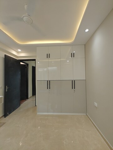 Bedroom in 3 BHK Builder Floor at Signature Global Park 4 and 5, Sohna Sector 36 – for Rent