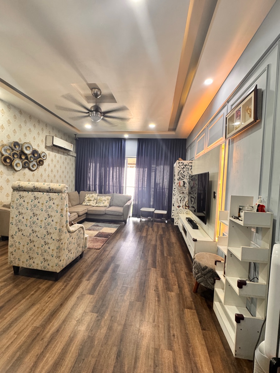 3 BHK Apartment For Sale in Unicca Emporis