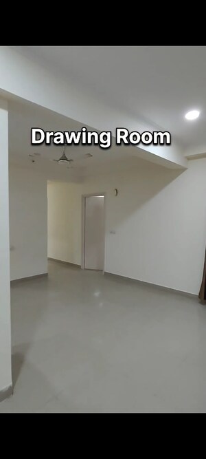 Room in 4 BHK Apartment at Gaur City 2 - 16th Avenue, Sector 16c Greater Noida – for Sale