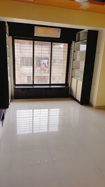  1 BHK Apartment at Lodha Paradise, Majiwada – for Rent