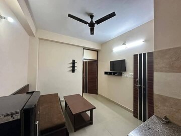 Living Room in 1 BHK Builder Floor at Builder Floor, Sector 28 – for Rent