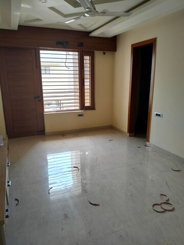 2 BHK Builder Floor For Rent in Sector 19