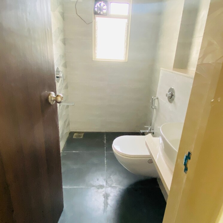 Bathroom, mulund west 3 Bedroom 840 Sq.Ft. Apartment In Mulund West Mumbai 8524521