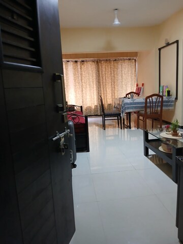 1 BHK Apartment For Rent in Manali Building, Malad West