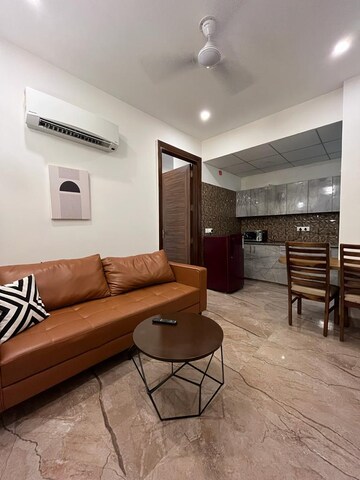 Living Room in 1 BHK Apartment at DLF City Phase V, Dlf Phase V – for Rent