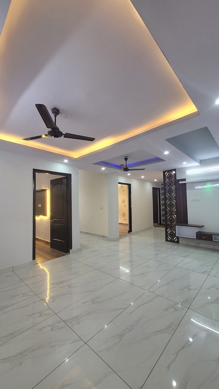undefined, dilshad garden 3 Bedroom 900 Sq.Ft. Apartment In Dilshad Garden Delhi 8524537