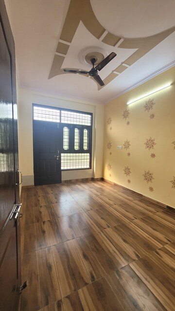 Bedroom in 3 BHK Apartment at Dilshad Garden – for Sale