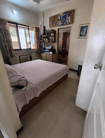 Bedroom in 2 BHK Apartment at Kandivali West – for Sale