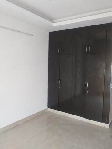 Bedroom in 3 BHK Apartment at Amna Rolex Estate, Faizabad Road – for Rent