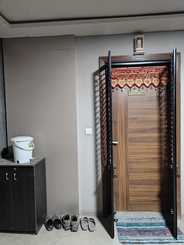 Room in 2 BHK Apartment at Rajvi Aashirvad Heights, Vasna – for Rent