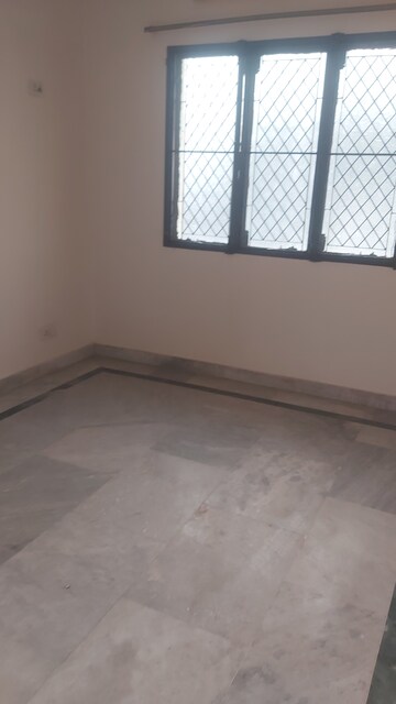 1.5 BHK Apartment For Rent in Mayur Vihar 1