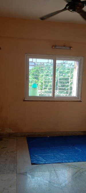 Room in 3 BHK Apartment at Kalikapur – for Sale