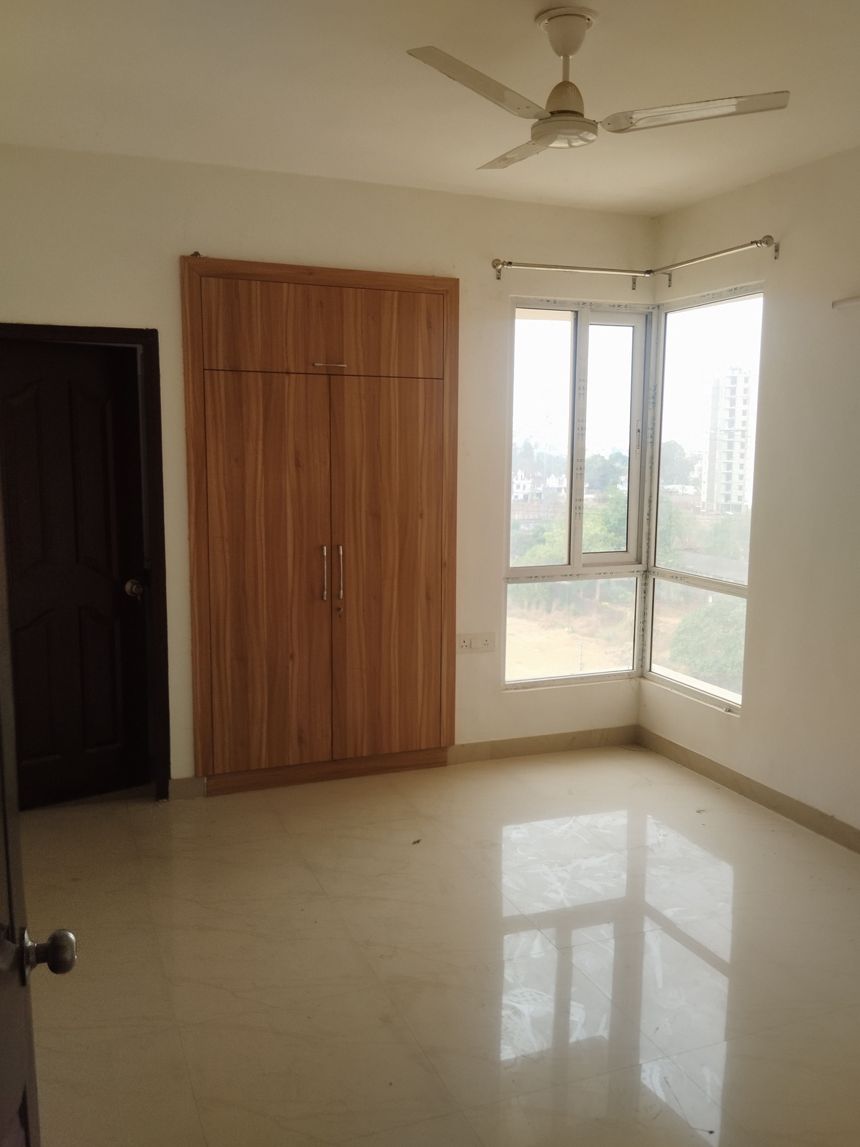 3 BHK + Pooja Room 1705 Sq.Ft. Apartment in BBD Green City Sun Breeze Apartments