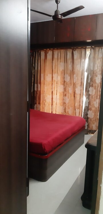 Bedroom in 2 BHK Apartment at Ganesh Krupa CHS Santacruz, Santacruz West – for Rent