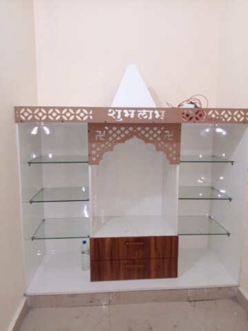 Room in 3 BHK Apartment at UPAVP Bhagirathi Enclave, Raebareli Road – for Rent