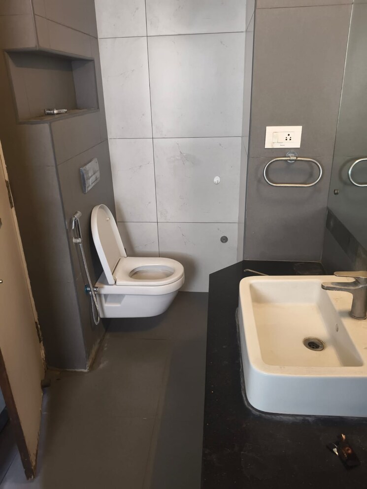 Bathroom, domlur 3 Bedroom 1800 Sq.Ft. Builder Floor In Domlur Bangalore 8524853