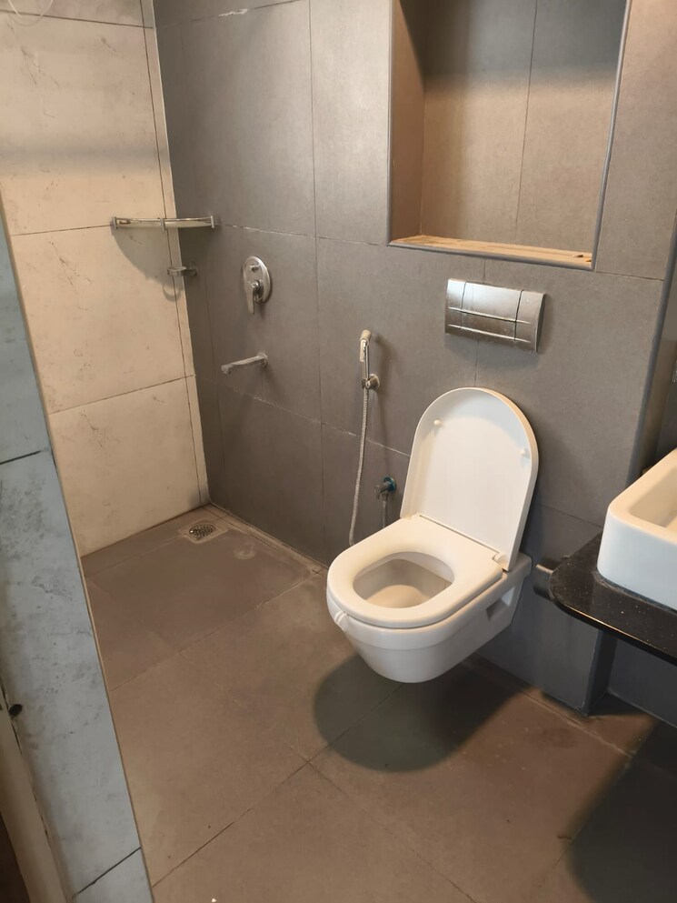 Bathroom, domlur 3 Bedroom 1800 Sq.Ft. Builder Floor In Domlur Bangalore 8524853