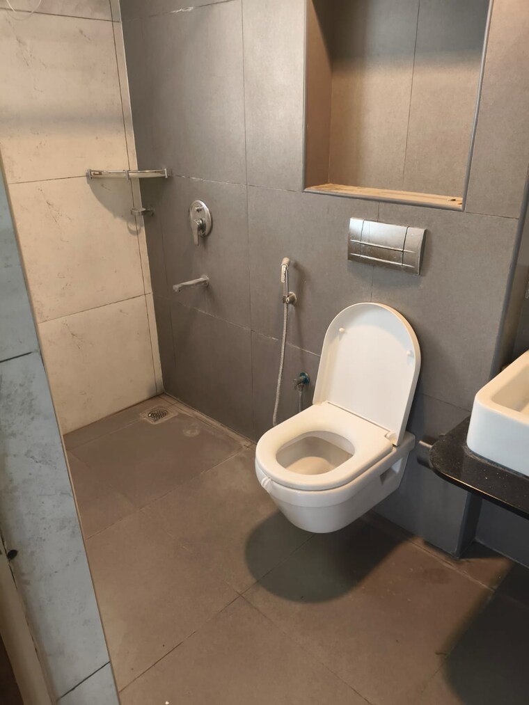 Bathroom, domlur 3 Bedroom 1800 Sq.Ft. Builder Floor In Domlur Bangalore 8524853