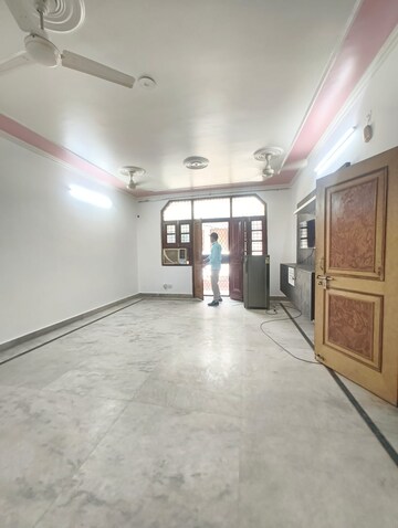 Living Room in 1 BHK Builder Floor at Neb Sarai – for Sale
