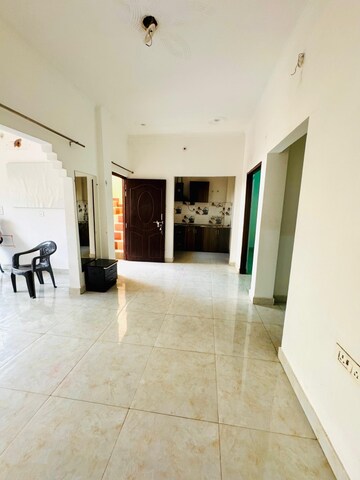 Living Room in 3 BHK Independent House at Gomti Nagar – for Rent
