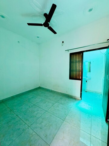 Room in 3 BHK Independent House at Gomti Nagar – for Rent