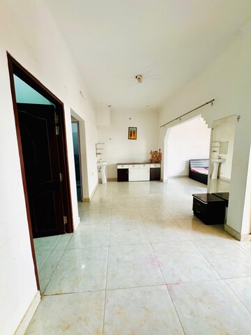 Living Room in 3 BHK Independent House at Gomti Nagar – for Rent