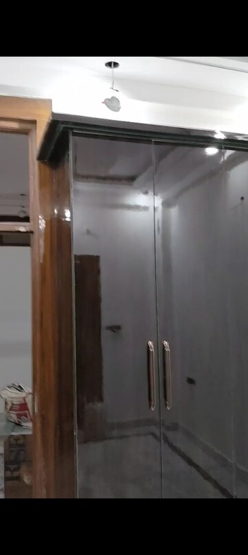 Room in 2 BHK Builder Floor at Vaishali – for Sale