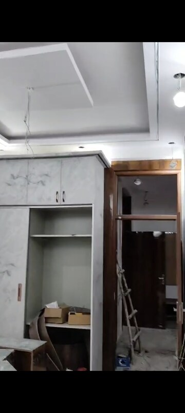 Room in 2 BHK Builder Floor at Vaishali – for Sale