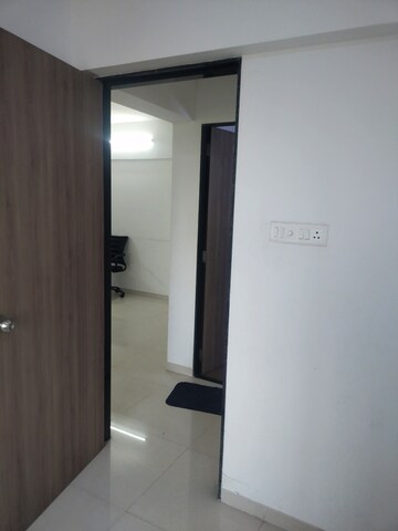 Room in 1.5 BHK Apartment at MICL Aaradhya Nine, Ghatkopar East – for Rent