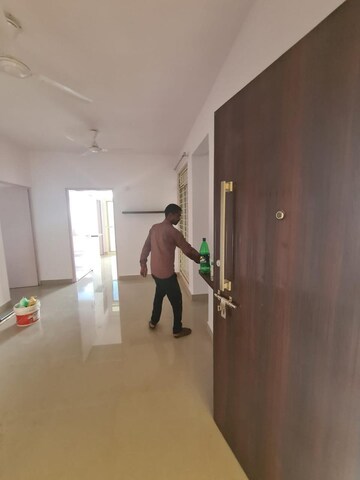 Room in 3 BHK Apartment at Conscient Habitat 78, Sector 78 – for Sale