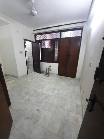 Room in 2 BHK Builder Floor at Malviya Nagar – for Rent