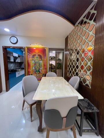 Room in 2 BHK Apartment at DLH Imur, Andheri West – for Rent