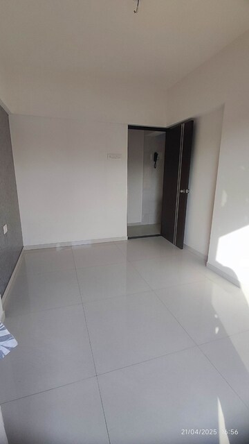 Room in 2 BHK Apartment at Agarwal Paramount, Virar West – for Rent