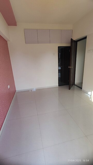 Room in 2 BHK Apartment at Agarwal Paramount, Virar West – for Rent