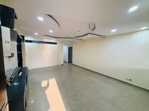 Room in 4 BHK Apartment at Quantum Colonisers Quantum Residency, Raj Nagar Extension – for Sale