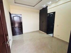 Room in 4 BHK Apartment at Quantum Colonisers Quantum Residency, Raj Nagar Extension – for Sale