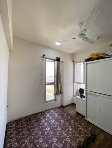 2 BHK Apartment For Rent in Piramal Vaikunth, Balkum Pada