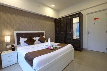 Master Bedroom in 2 BHK Apartment at Oasis Elysian, Vasai West – for Sale