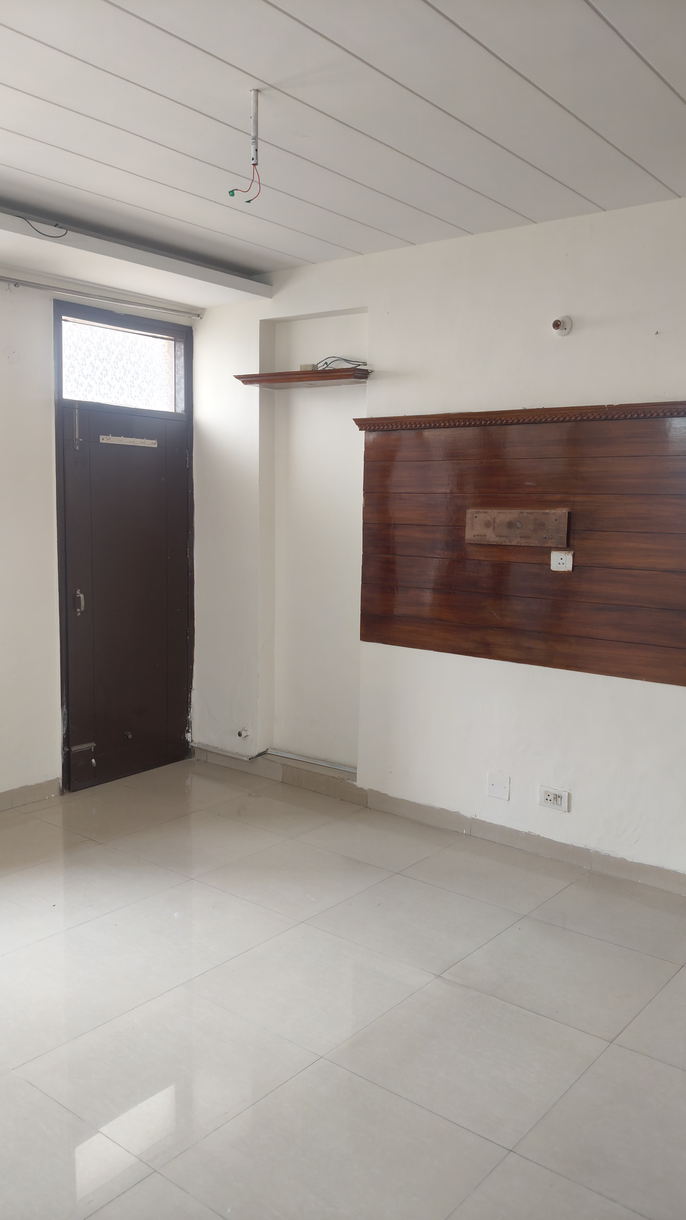 3 BHK + Servant Room Apartment For Sale in D R Estate 