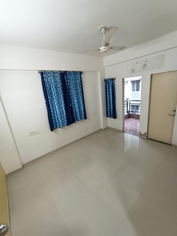 Room in 2 BHK Penthouse at Chandkheda – for Rent