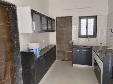 Kitchen in 4 BHK Villa at Chandkheda – for Rent
