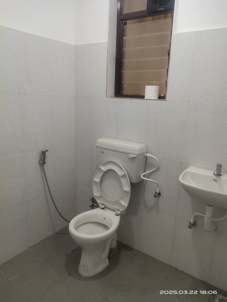 Bathroom, chandrakant-society 1 RK 190 Sq.Ft. Apartment In Charai Thane 8525501