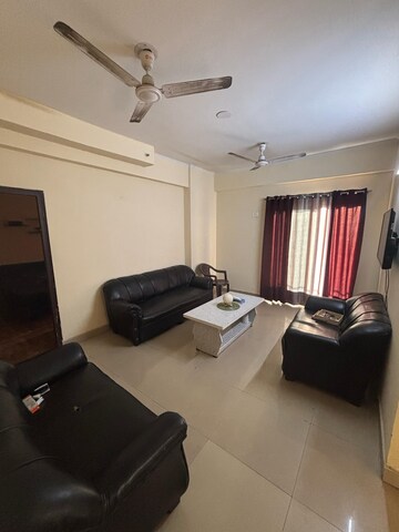 Living Room in 3 BHK Apartment at Amrapali Silicon City, Sector 76 – for Rent